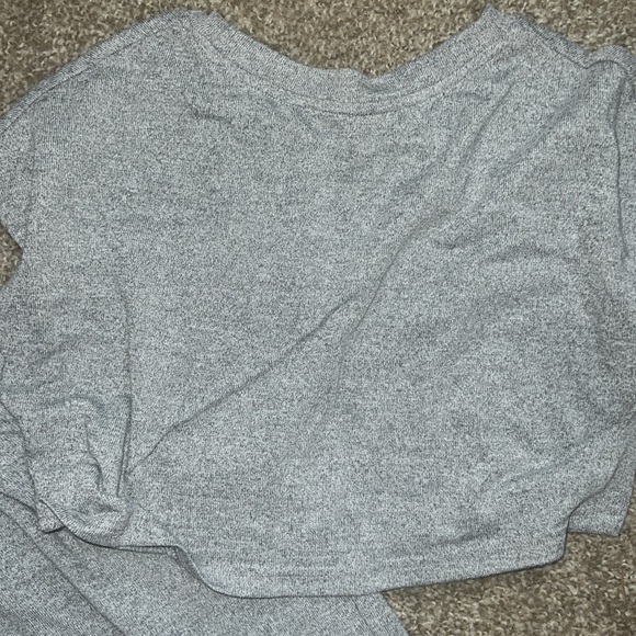 Cropped top and pants set - Picture 4 of 4